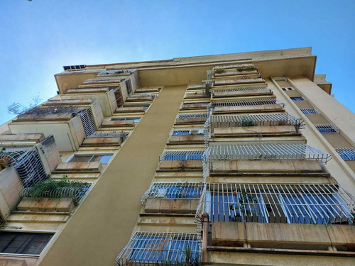 Apartamento De 145m2 En Barrio Sucre En Maracay