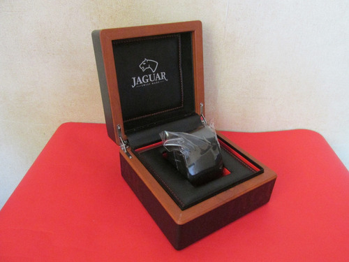 Elegante Caja Para Reloj Marca Jaguar Hecha Suiza  Escasa 