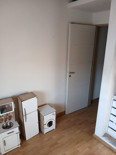 En Venta En Caseros Hermoso Duplex De 3 Ambientes 2 Baños Cochera Patio. F: 10301
