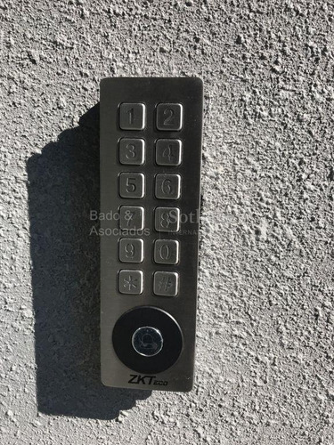 Oficna En Carrasco De 30 M2