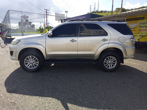 Imagen 7 de 14 de Toyota Fortuner
