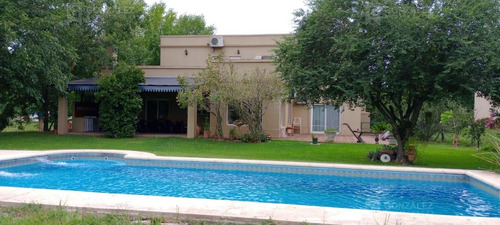 Casa Chalet  En Venta En Los Alcanfores, Pilar, G.b.a. Zona Norte