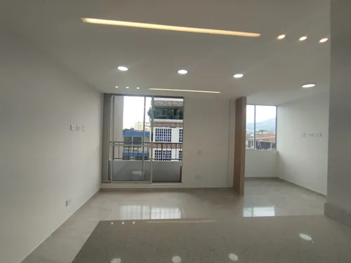 Apartamento En Arriendo En Evaristo García. Cod A11681
