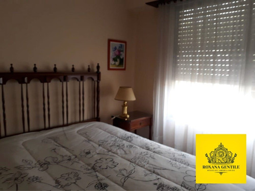 Imagen 7 de 12 de Vendo Casa De Tres Dormitorios. Con Monoambiente Al Frente