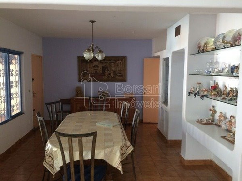 Imagem 3 de 6 de Venda De Casas / Padrão Na Cidade De Araraquara 8197