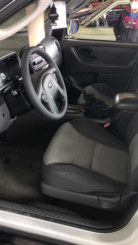 Imagen 10 de 14 de Ford Escape 2007 2.0 Xls Tela L4 At