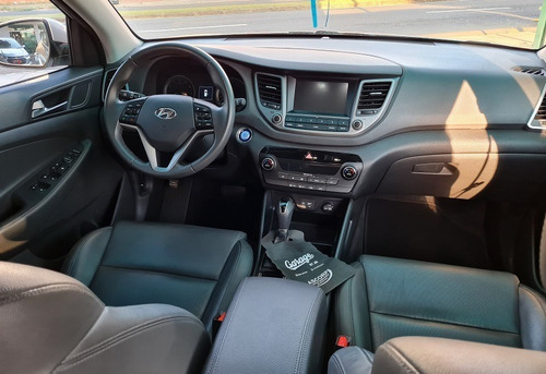 Imagem 11 de 15 de Hyundai Tucson Gdi Gls At Turbo 1.6 Flex Prata