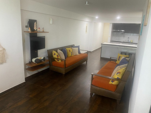Imagen 3 de 29 de Apartamento En Venta Playa Grande. Mls #23-1619. Yolanda Goncalves