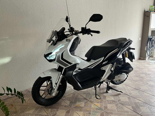 Honda Adv 150