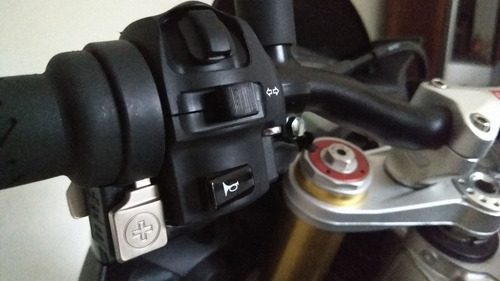 Imagen 5 de 9 de Aprilia Touno V4 1100 Rr