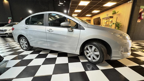 Peugeot 408 2.0 Allure 143cv