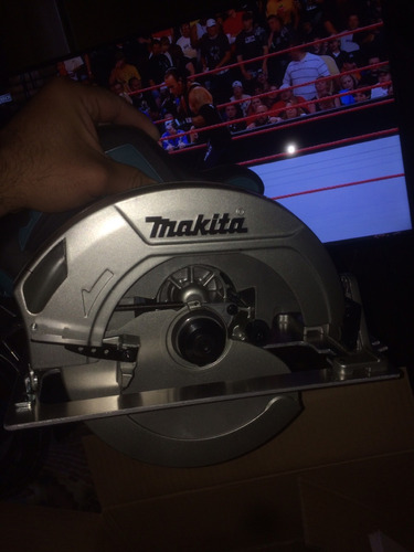 Sierra Circular Makita Hs7600