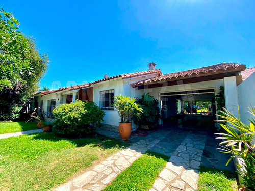 Casa 4 Amb Con Piscina - Ciudad Evita