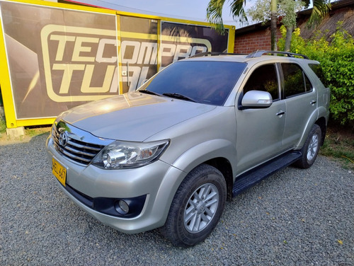 Toyota Fortuner 2.7l 4x2