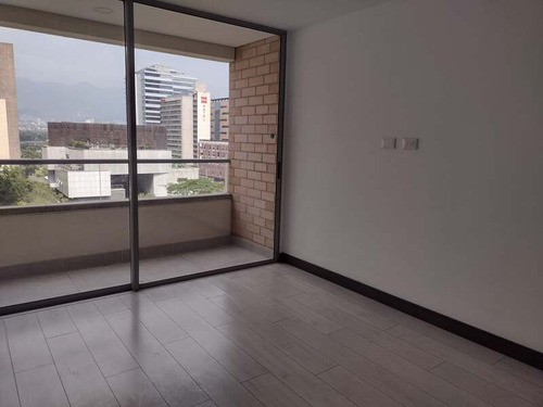 Apartamento En Arriendo Ubicado En El Poblado Sector Ciudad Del Rio (23334).