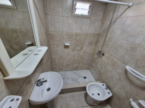 Venta Casa 2 Dormitorios Miramar Con Cochera
