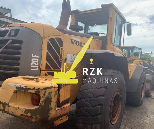 Imagem 3 de 9 de Carregadeira Volvo L120f - 2010