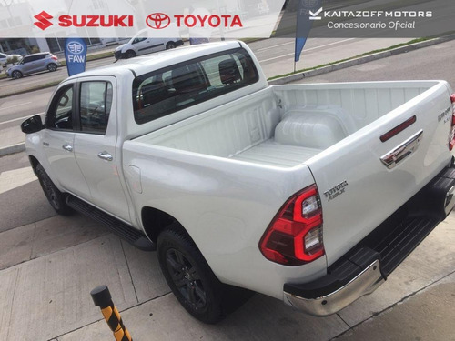 Imagen 4 de 15 de Toyota Hilux Srv 4x2 2022 0km