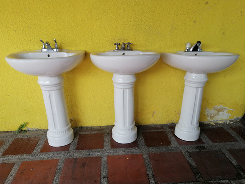 Lavamanos Con Pedestal Antiguo En Porcelana U.s.a Aquos Beig