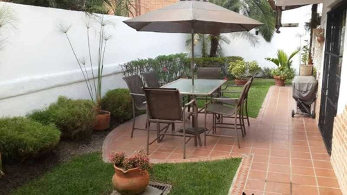 Imagen 3 de 10 de Casa En Venta En Urb. Piedra Pintada Valencia Cod: Nac-229