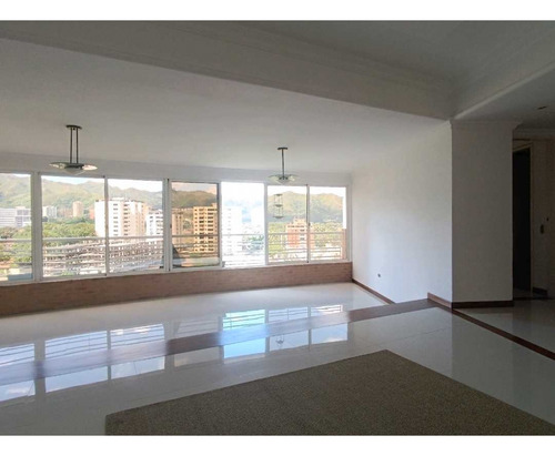 Apartamento En Alquiler Urb. Los Mangos Pe-8370769