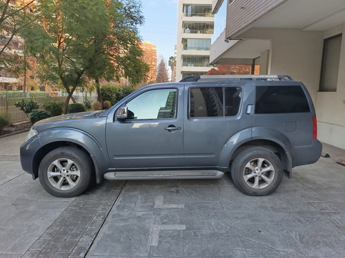 Nissan Pathfinder 2012