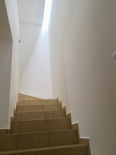 Renta Casa Nueva, 3er Anillo Al Sur, 4 Recs, 2.5 Baños, $7,5