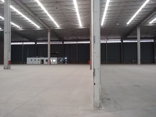 Bodega En Centro De Bodegaje Industrial