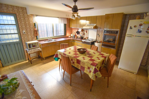 Imagen 5 de 17 de Se Vende Casa Con 2 Dormitorios Y Cochera!!!