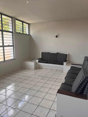 Alugo Sobrado Com Otima Localizacao Comercial Em Sorocaba/sp