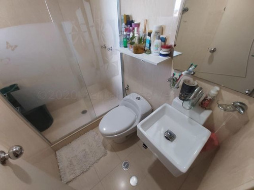 Imagen 12 de 14 de Apto En Venta 22-22374 Daisbelis Tarazona 0424-2925931