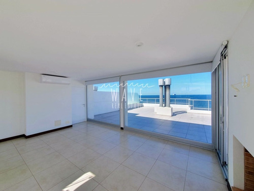 Imagen 26 de 30 de Venta De Apartamento Penthouse Dúplex De 4 Dormitorios Y 6 Baños En Suite, Frente Al Mar En Punta Del Este.