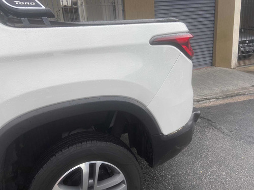 Imagem 4 de 5 de Fiat Toro 2016 1.8 16v Freedom Flex 4x2 Aut. 4p