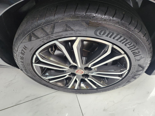 Fiat Cronos 1.8 Precision 16v Flex Aut. 4p