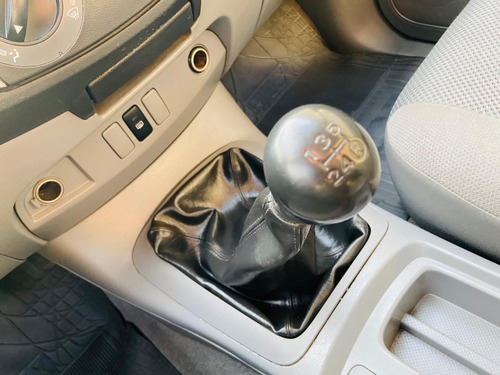 Toyota Hilux 3.0 Srv Cab. Dupla 4x2 4p
