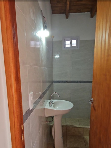 Casa En Venta - 2 Dormitorios 1 Baño - Cochera - 60mts2 - Mar Del Tuyú