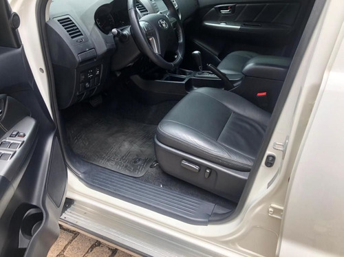 Imagem 5 de 7 de Toyota Hilux Srv Tóp