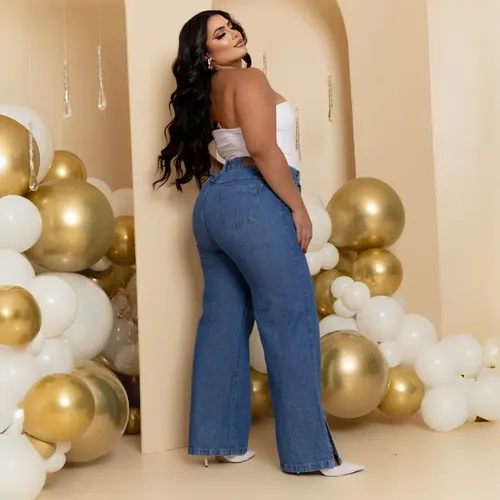 Calça Jeans Plus Size Wide Leg Lisa Fenda Lateral Arrumada | Frete