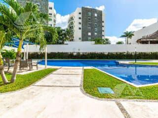 Moderno Departamento En Venta En  Cancún Centro Con Terraza Muy Amplia Alrz3221