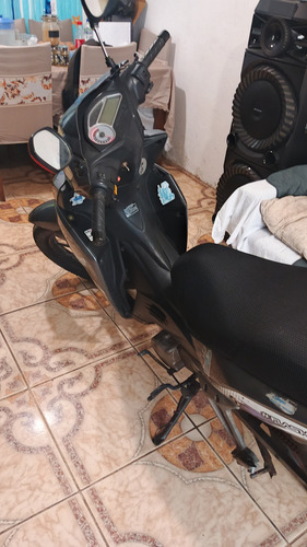 Tiene 4 Cambios,soat Para Un Año,llantas Nuevas