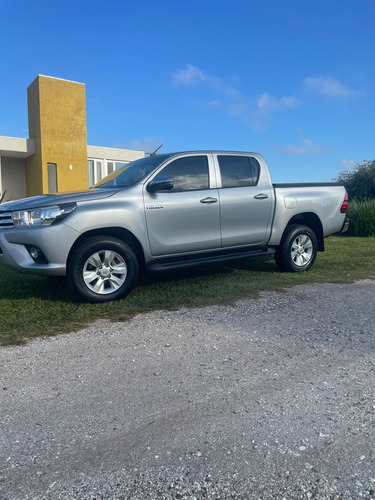 Toyota Hilux 2.8 Cd Srv 177cv 4x2 At