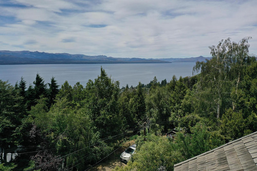 Casa En Barrio Melipal Ii- Vista Al Lago - Bariloche