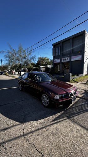 BMW Serie 3 2.0 328i Sedan