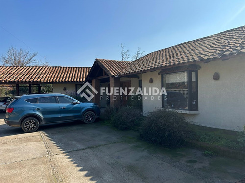 Casa En Arriendo De 7 Dorm. En Talagante