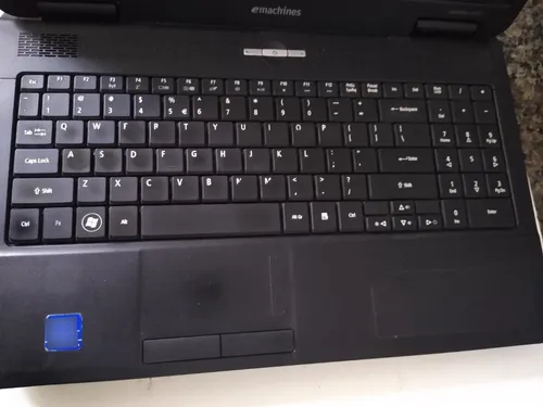 Notebook Emachines E527 4gb 15.6