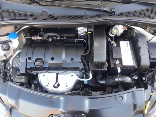 Imagen 11 de 15 de Peugeot 208 2019 1.6 Allure