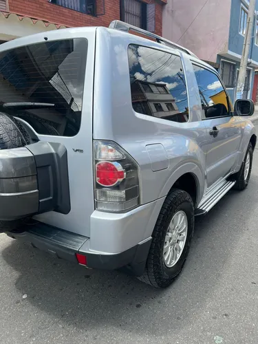 Mitsubishi Montero 3.5 Hard Top