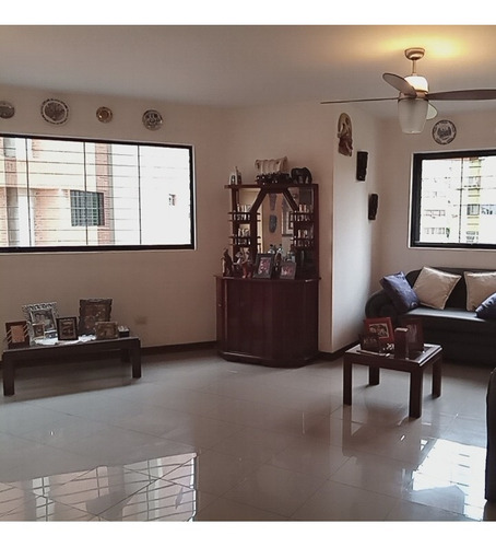 Imagen 3 de 19 de 164600 Carmen María González Alquila Apartamento En Mañongo Totalmente Amoblado (0412-4359728)