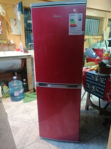 Refrigerador Midea Rojo 