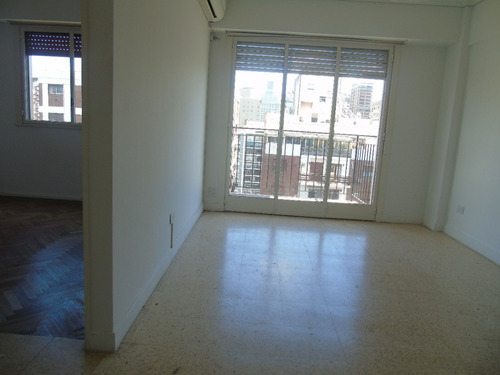 Imagen 2 de 9 de 2 Ambientes En Piso Super Alto Todo Externo Con Balcón - Todo Sol En Belgrano Chico